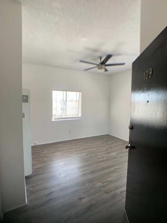 Interior Photo - HAP PARTNERS V, LLC-1920