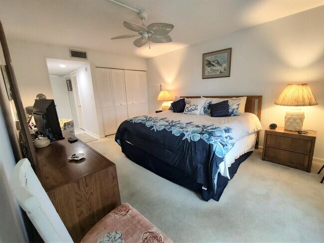Building Photo - 2400 S Ocean Dr