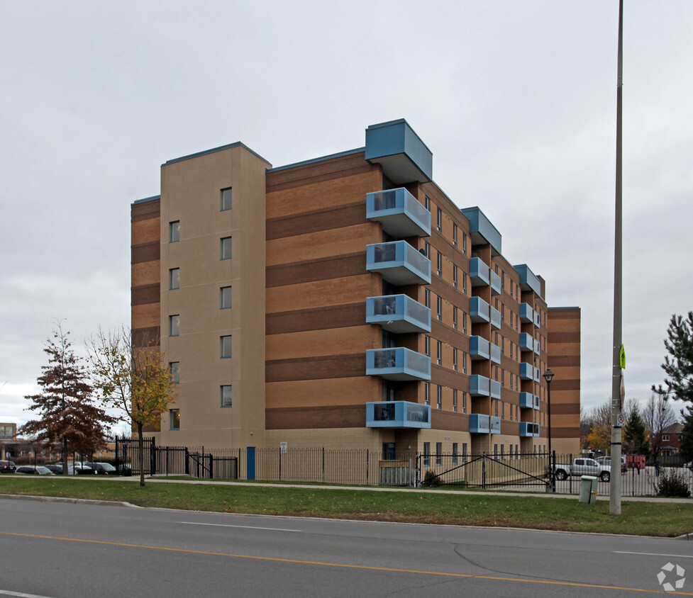 Photo du bâtiment - Dryden Heights