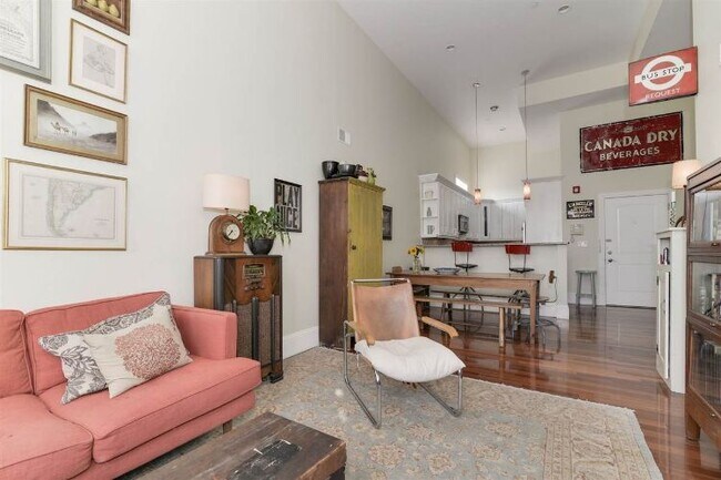 Foto del edificio - 185 Webster Ave