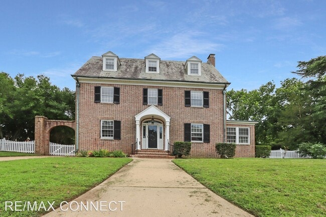 Building Photo - 5 br, 2.5 bath House - 314 67th Street