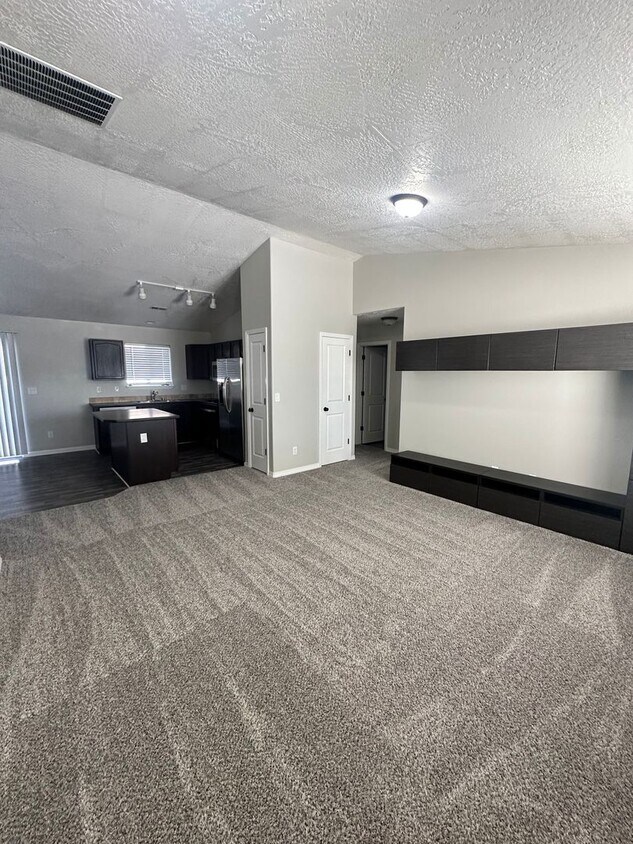 Newly renovated 4 bedroom in Fairways/Chen... House Rental in Cheney