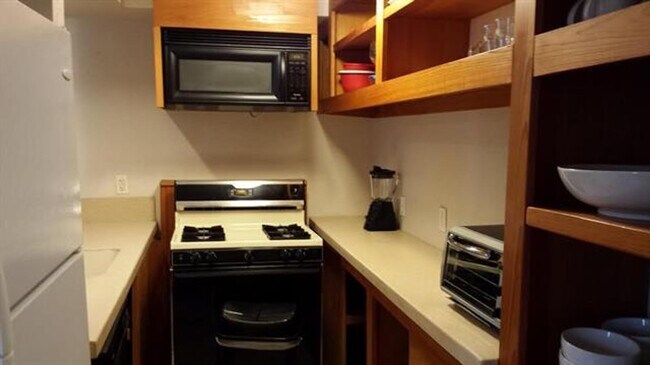 Foto del edificio - 6303 Laurel St