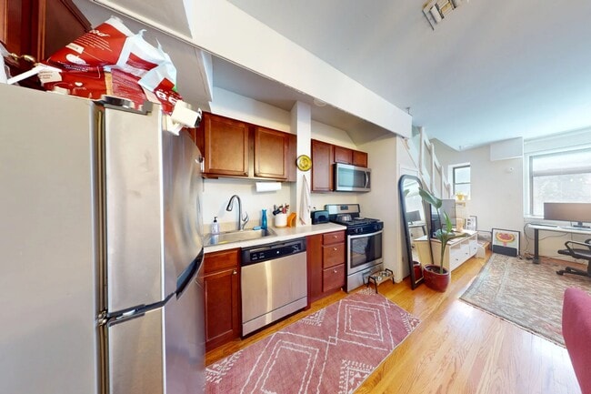 Foto del edificio - 319 S 10th St