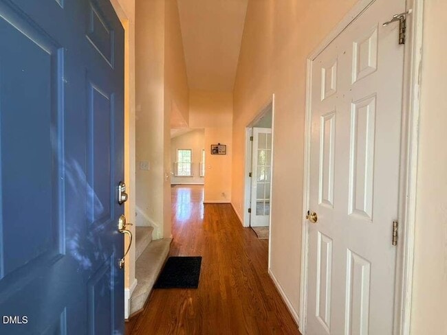 Building Photo - 109 E Seve Ct