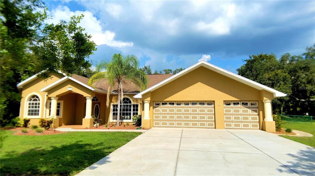 Foto principal - 18824 Bascomb Ln