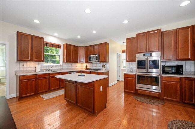 Foto del edificio - Short Term / Corporate Rental Available