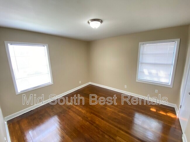 Foto del edificio - 617 W Raines Rd