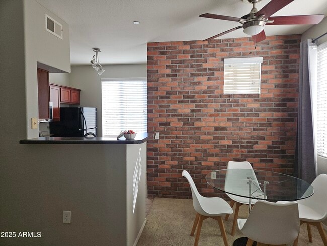 Building Photo - 3302 N 7TH St