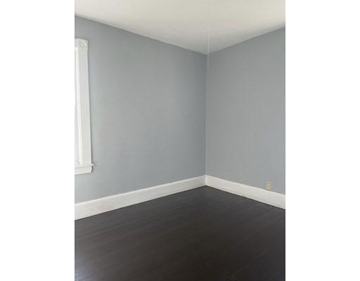 Foto del edificio - 3 bedroom in New Bedford MA 02744