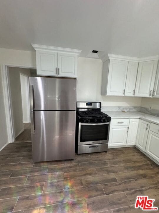 Foto del edificio - 1606 S Bundy Dr