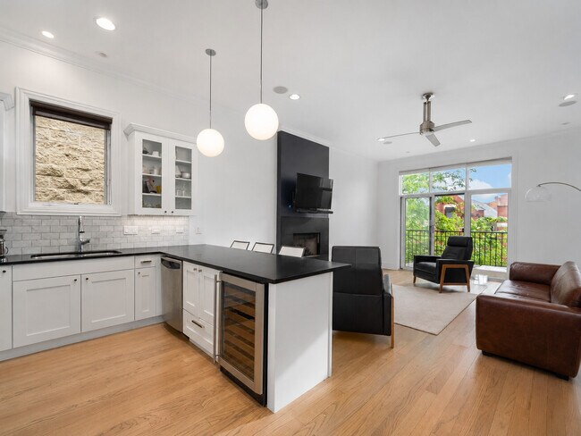 Foto del edificio - 1113 N Hermitage Ave