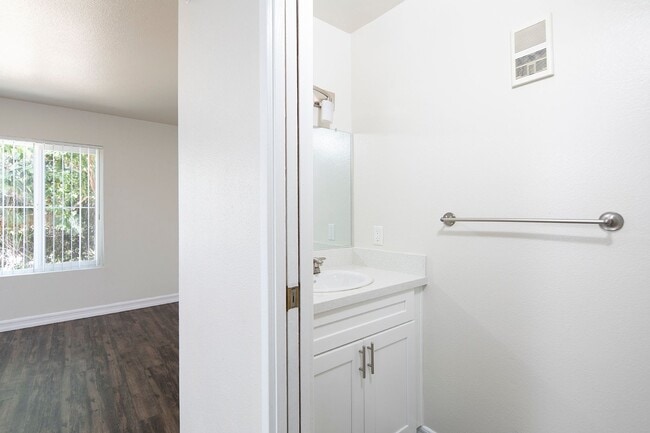 Interior Photo - Mission Pacific Apartments