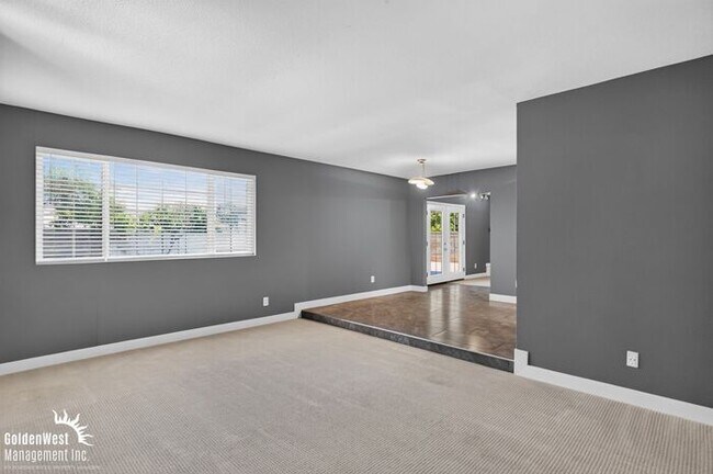 Foto del edificio - Beautifully Updated 4Bdm 2Ba Home with Den in Chandler!