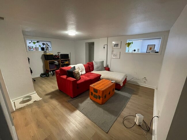 Photo - 130 W Mead Ave Apartment