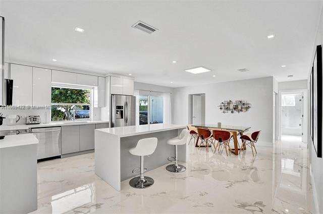 Foto del edificio - 16433 NE 33rd Ave