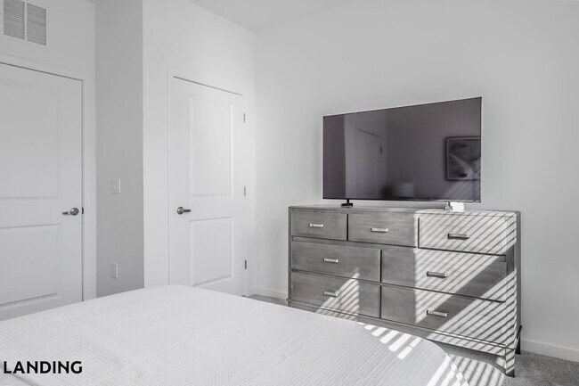 Foto del edificio - 515 Corso Ln