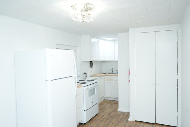 Building Photo - 107 Bollingwood Rd