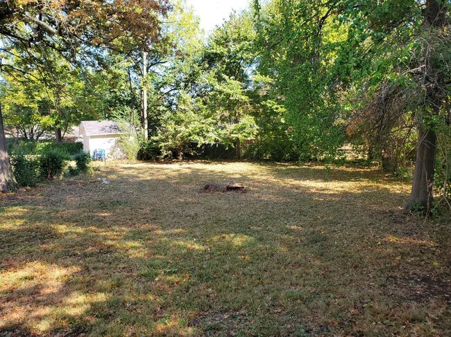 Foto del edificio - 437 Northside Dr