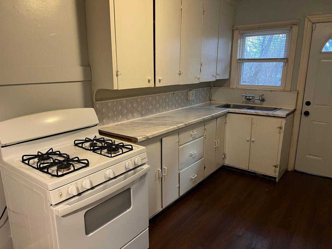 Foto del edificio - COMING SOON! Downtown Unit