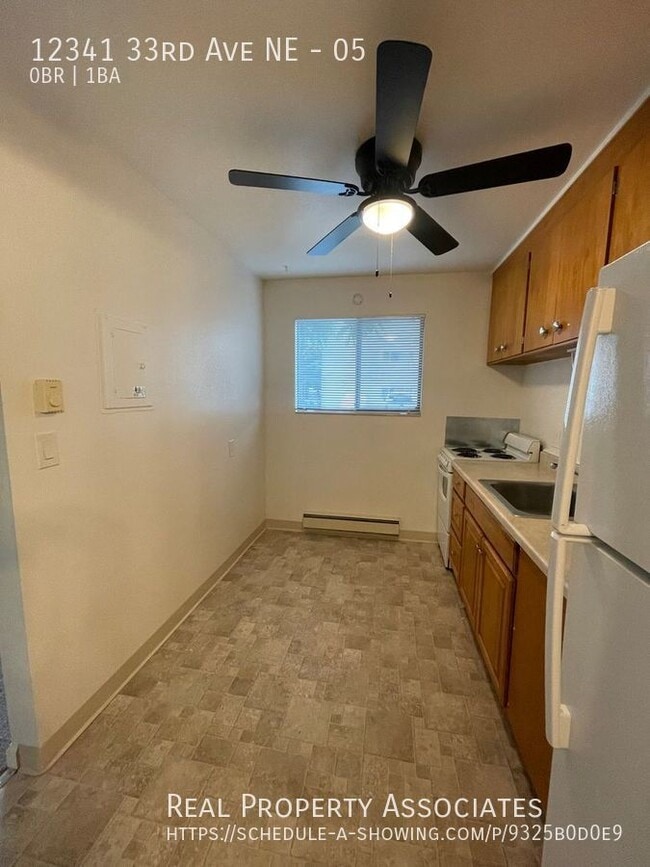 Building Photo - 12341 33rd Ave NE