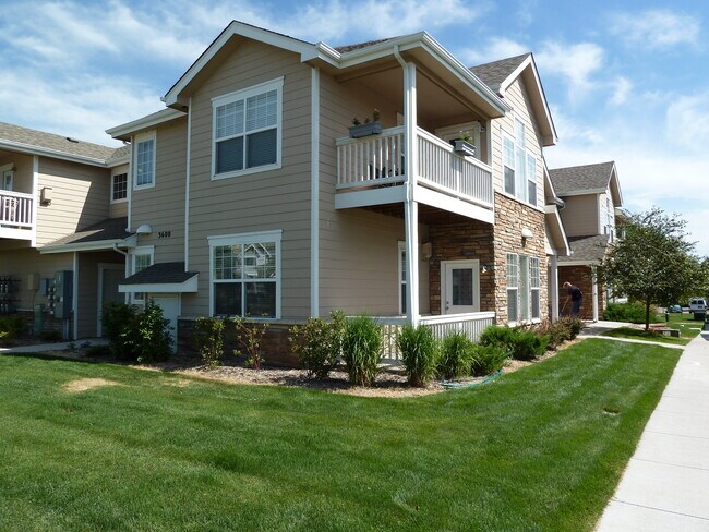 Building Photo - 3600 Ponderosa Ct