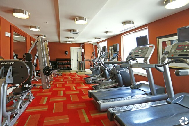 Fitness Center - MetroPointe