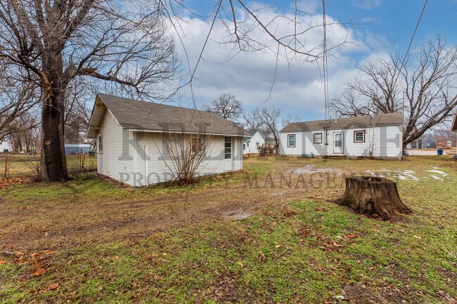 Foto del edificio - 1725 S Millwood Ave