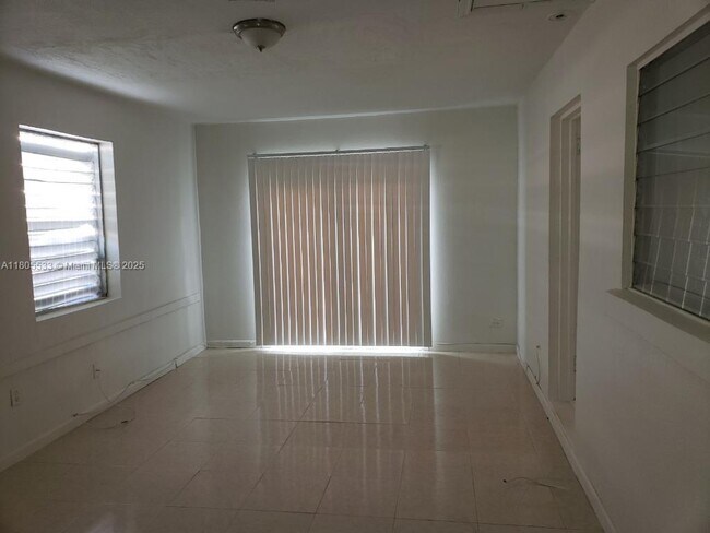 Foto del edificio - 147 W 24th St