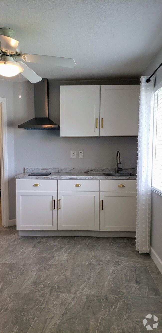 Building Photo - 5122 Lady Slipper Ave