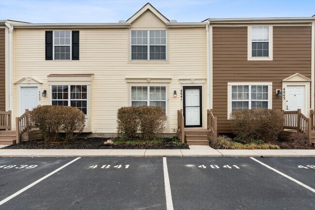 Building Photo - 4841 Stoneybrook Blvd