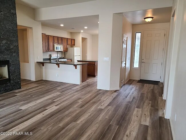 Foto del edificio - 7358 Goodnight Ln