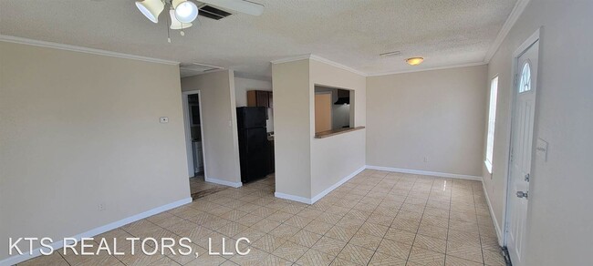 Building Photo - 3 br, 2 bath House - 7568 Avalon Way
