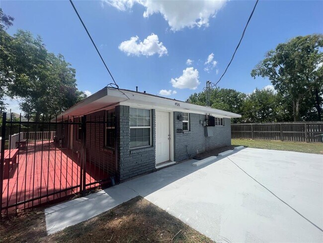 Foto del edificio - 4926 Wilmington St