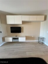 Building Photo - 11041 Gulf Reflections Drive