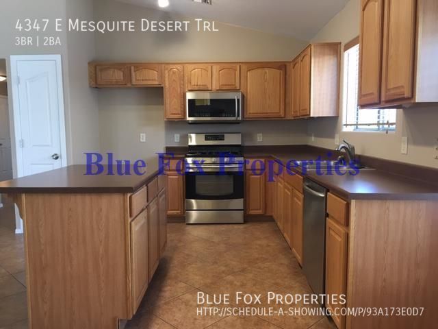 Foto del edificio - 3 Bedroom, 2 bathroom in South Tucson
