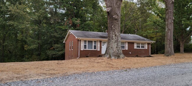 Building Photo - 6810 Marlow Rd
