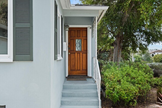 Foto del edificio - 5277 Cass St