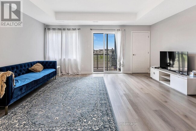 Building Photo - 518 Parnian Private