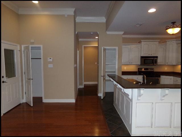 Foto del edificio - 2025 Glenn Arbor Ct