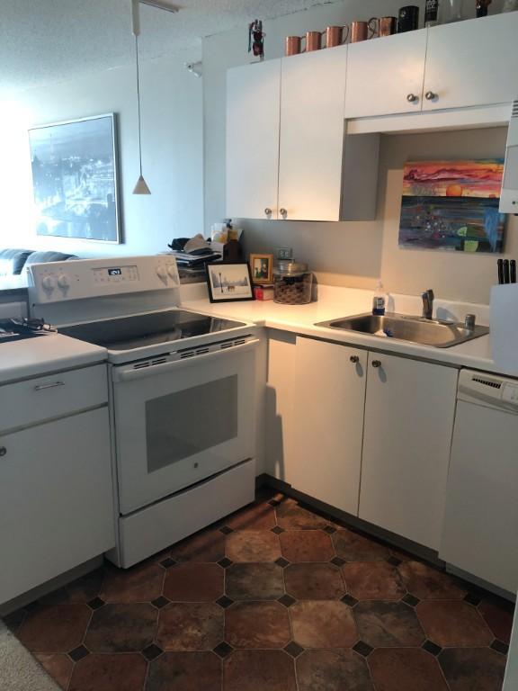 Building Photo - 0 bedroom in CHICAGO IL 60654