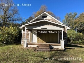 Building Photo - 215 S Laurel St