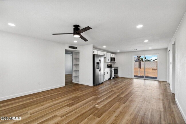 Foto del edificio - 4150 E Sweetwater Ave