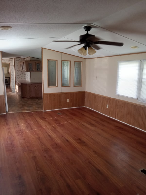 Building Photo - 100 Windsong Ln