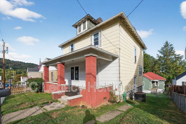 Building Photo - 316 Harrison St