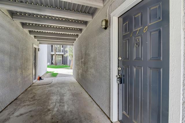 Building Photo - 9920 Forest Ln