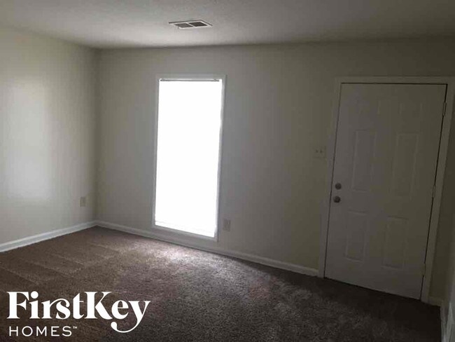 Building Photo - 3391 Seaforth Dr
