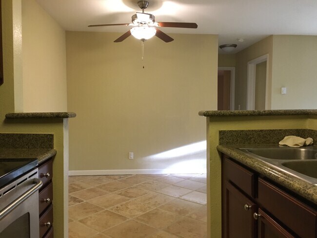 Building Photo - 1139 Yarwood Ct