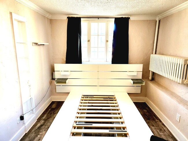 Building Photo - LOCATION LOCATION!!  Remodeled, partially ...