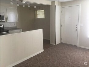 Building Photo - 707 Westchester St